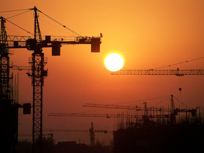 最經(jīng)濟的塔吊選擇與塔機租賃策略